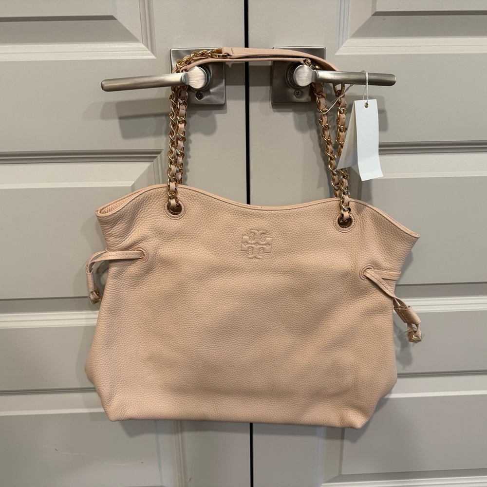 Tory Burch Blush Leather Shoulder Bag with Chain Straps - Picture 2 of 7